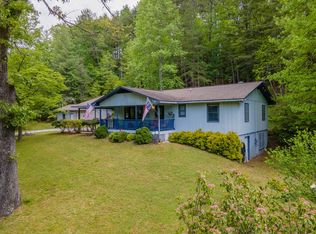 56 Watson Cove Rd, Franklin, NC 28734
