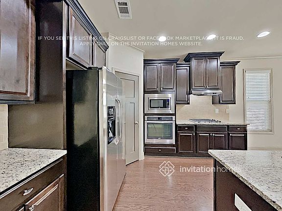 5th image of 2505 Well Springs Dr
