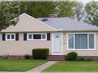 6114 Barbara Ln, Brookpark, OH 44142