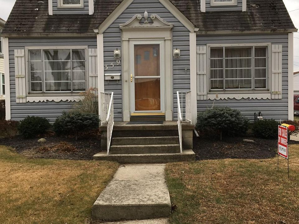 1st image of 359 W Walker St