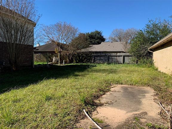 5th image of 1425 Miller Ave
