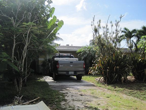 3rd image of 1640 NE 1st Ave