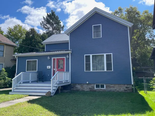 25 Milwaukee St, Malone, NY 12953