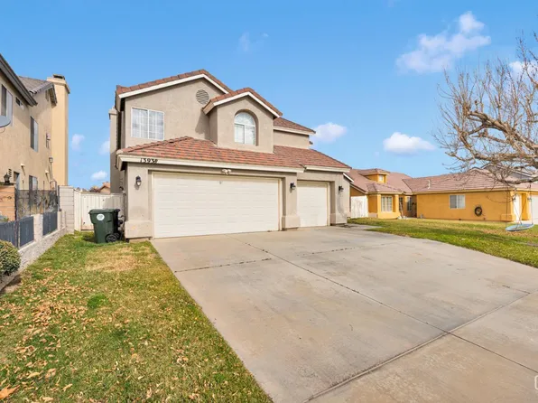 13938 Rogers Ln, Victorville, CA 92392
