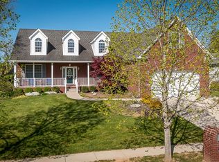 800 Flint Ridge Rd, Versailles, KY 40383