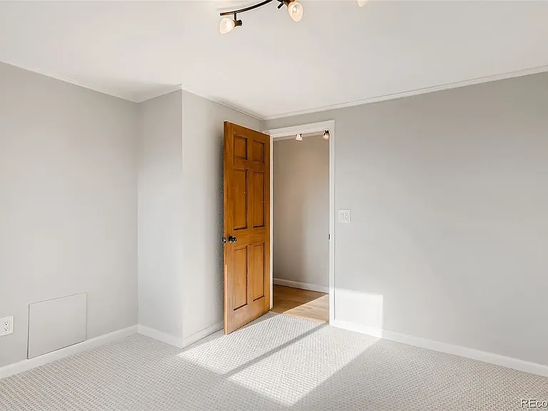 336 N Grant St #401 — Photo 10