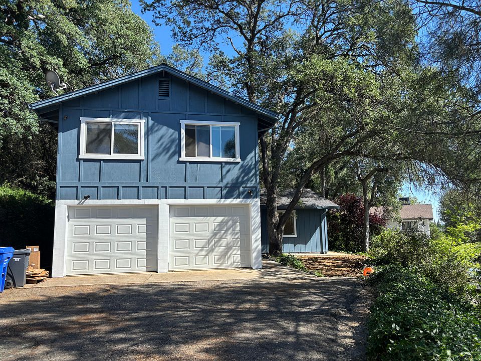 1st image of 433 E Oakside Dr