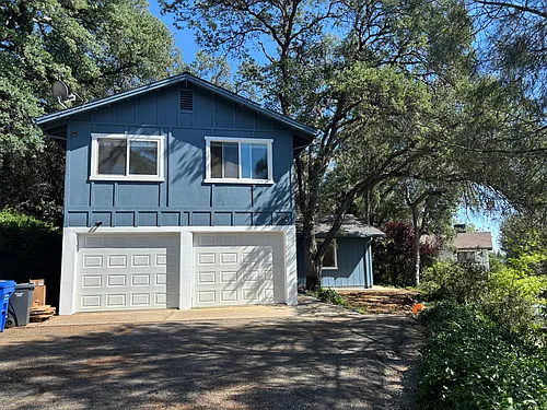 433 E Oakside Dr Photo 1