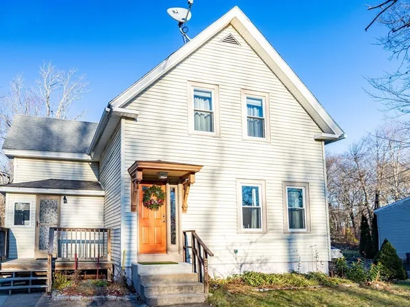 35 S Main St, Ashburnham, MA 01430