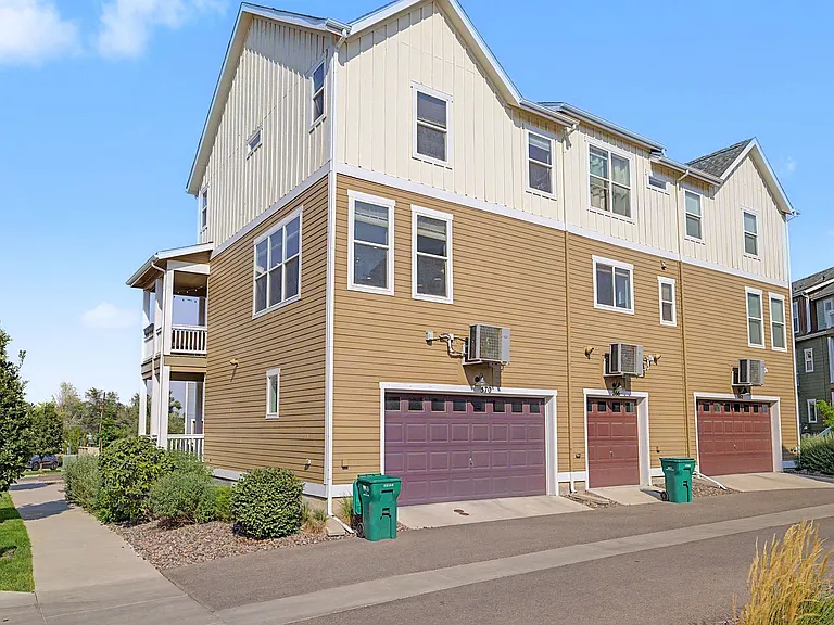570 W Amherst Ave — Photo 6