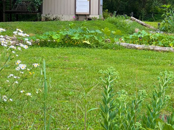 28 Sulphur Springs Rd #A