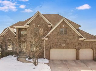 3312 Rollingridge Rd, Naperville, IL 60564