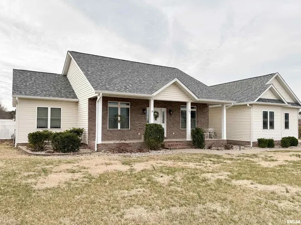 203 Bea Ct, Carterville, IL 62918