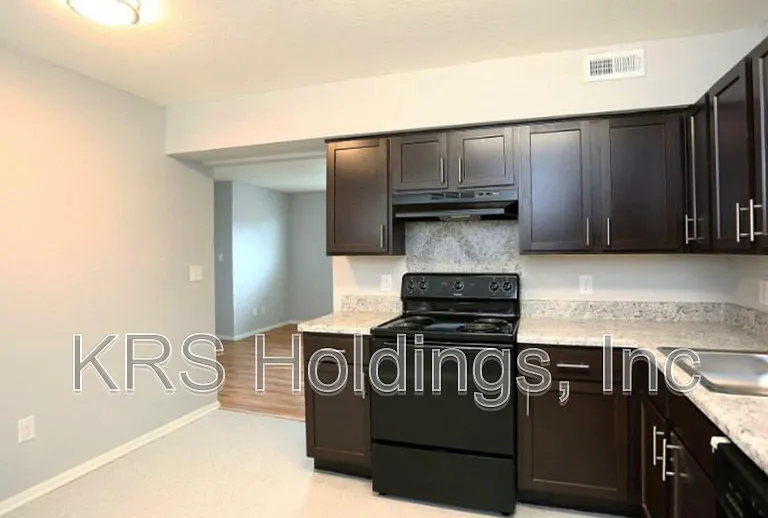 4247 Orcutt Ave — Photo 3
