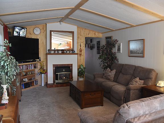3rd image of 125 Hiawatha Dr