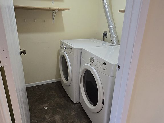 4th image of 1415 N Sterling Ave Unit 202