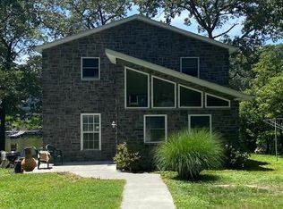 8376 Country Life Rd, Pasadena, MD 21122