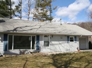 5 Beardsley Rd, Danbury, CT 06811