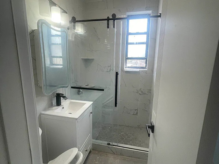 23-84 26th St #2D — Photo 8