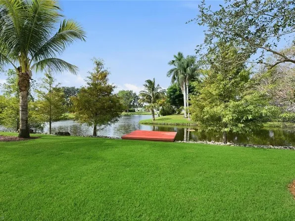 9151 Autumn Haze DR, NAPLES, FL 34109