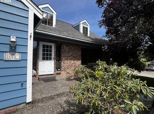 1011 Heather Ct, Reedsport, OR 97467