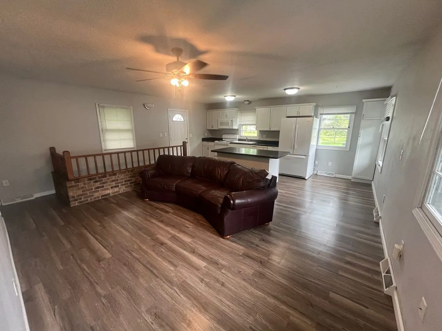 West Side Iowa City Home Near UIHC & Kinnick | Large Deck, Private Yard & Parking — Photo 4