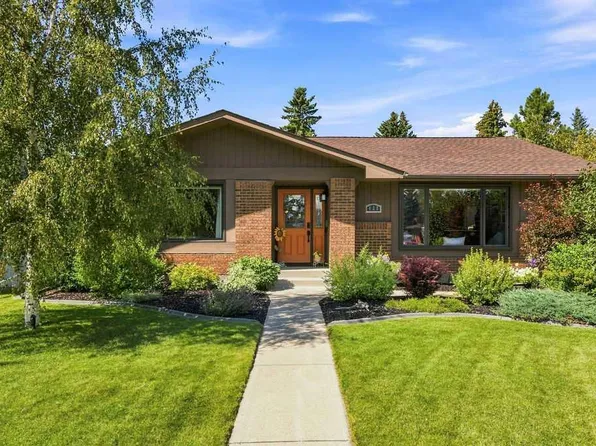 428 E Parkridge Rise SE, Calgary, AB T2J 5C3
