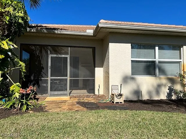 10602 Camarelle Cir — Photo 21