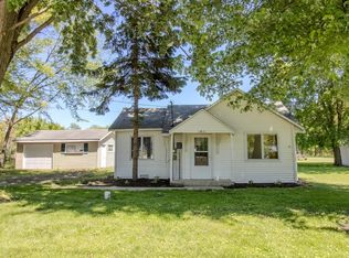 5374 S State Road 10, Knox, IN 46534