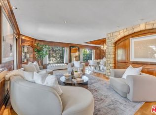 16560 Park Lane Cir, Los Angeles, CA 90049