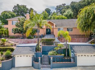 15360 Del Gado Dr, Sherman Oaks, CA 91403
