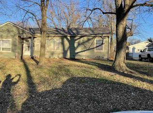 1714 N Robbins St, Augusta, KS 67010