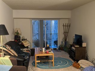 11027 Becontree Lake Dr APT 202, Reston, VA 20190