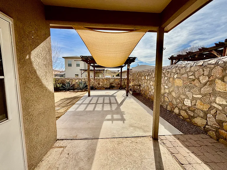 5810 Redstone Mesa Ct — Photo 18