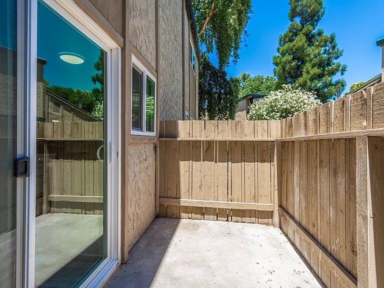 Redwoods at Mather Station Apartments — Photo 30