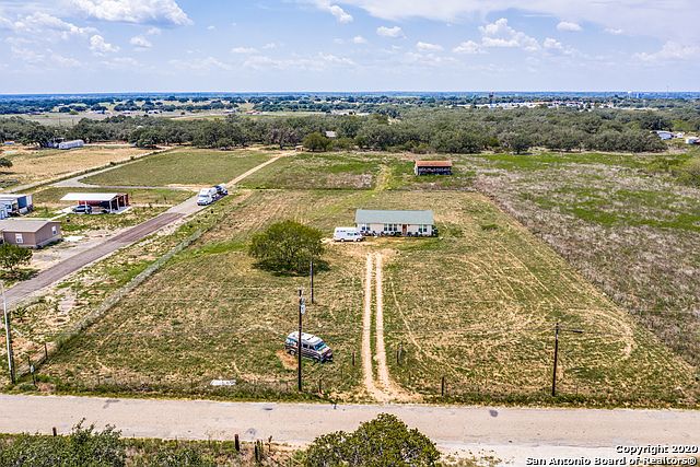 1st image of 526 County Road 6723