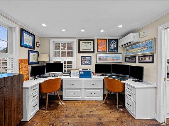 4th image of 152 Bay Drive