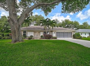 938 S Doral Ln, Venice, FL 34293