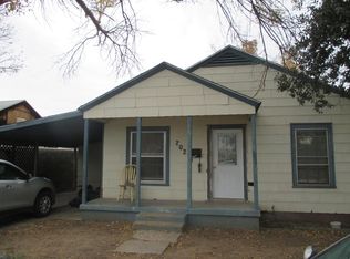 702 S Allen Ave, Monahans, TX 79756