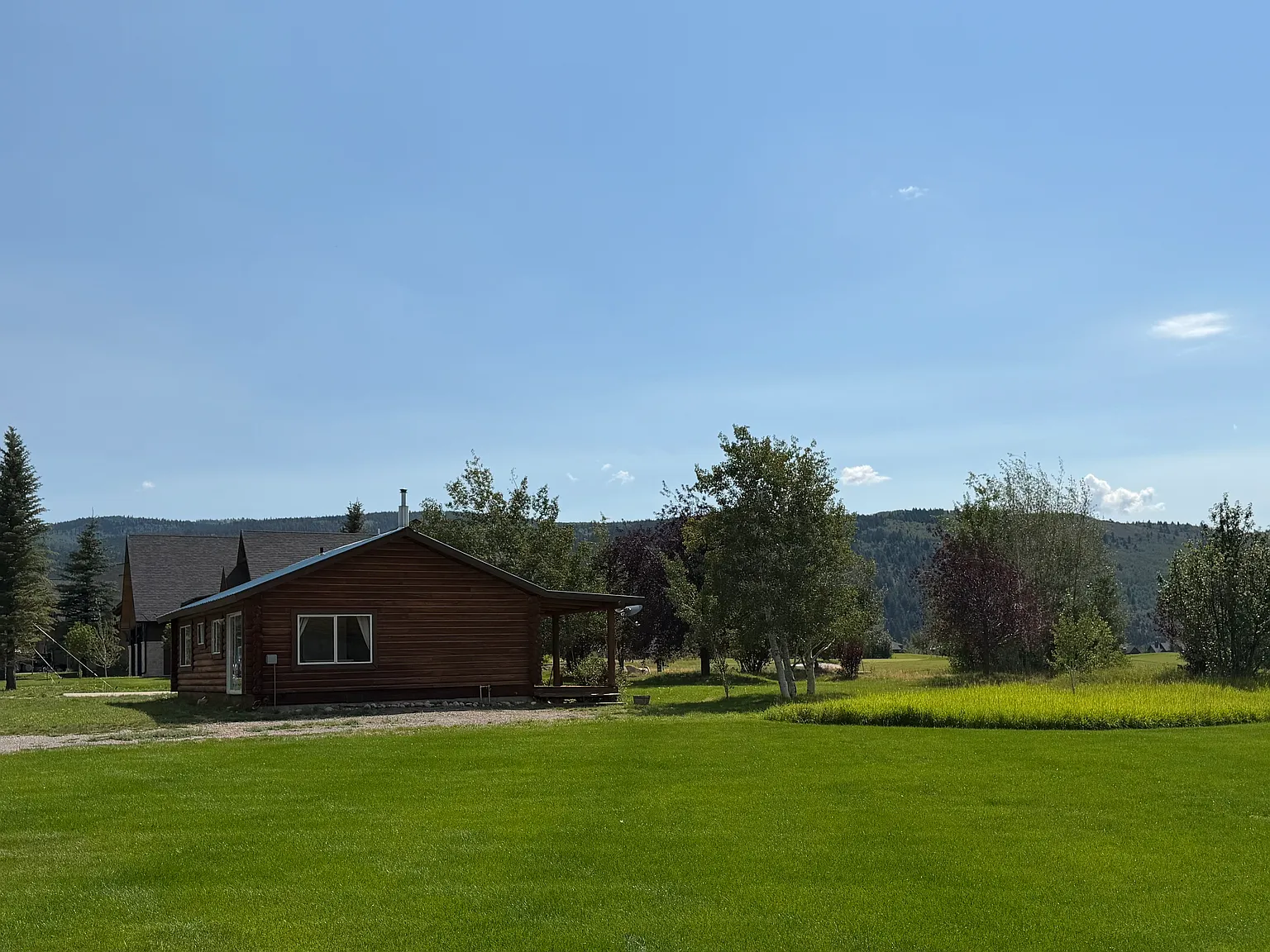 2 bed, 874 sqft, $1,800 — Photo 1