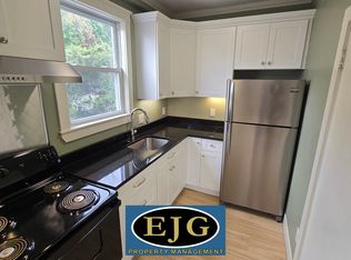 9 High St APT 6, Somersworth, NH 03878