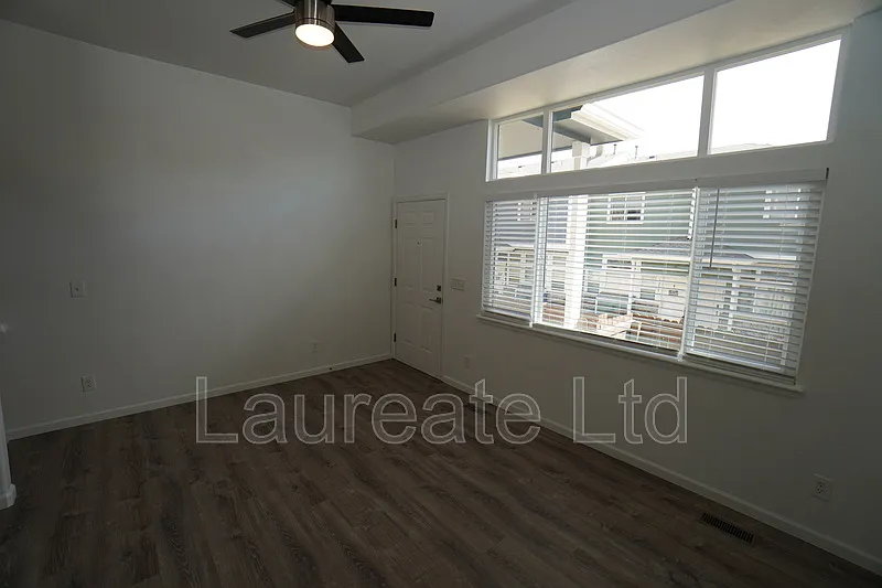 2 bed, 2.5 bath, 1200 sqft, $2,395 — Photo 3