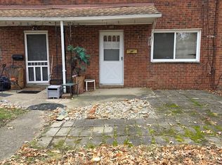 6051 Glenway Dr, Brookpark, OH 44142