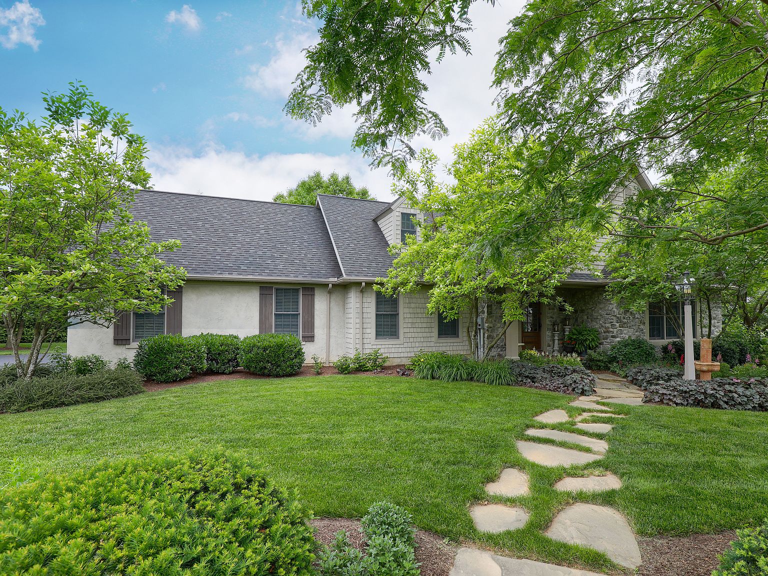 2929 Weaver Rd, Lancaster, PA 17601 Zillow