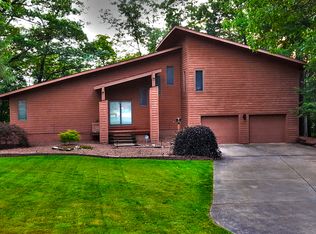31 Cherokee Dr, Girard, OH