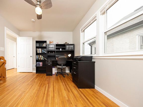 5th image of 1328 5th Ave S