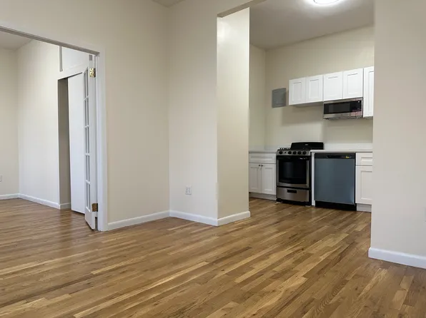 108 E 4th St APT 28, New York, NY 10003