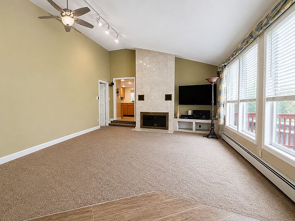 3rd image of 18 McLaughlin Dr