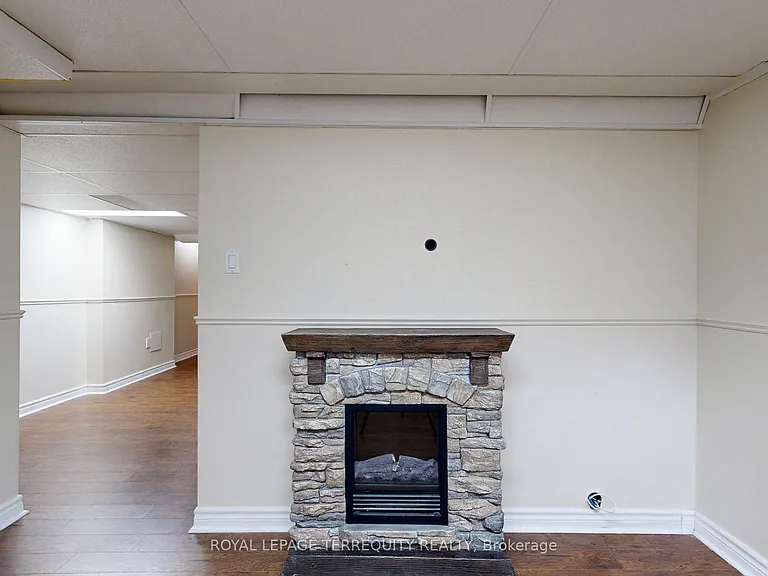 3647 Partition Rd — Photo 32