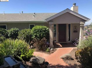11076 Broadway Ter, Oakland, CA 94611